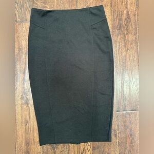 14th & Union Elegant Black Pencil Skirt